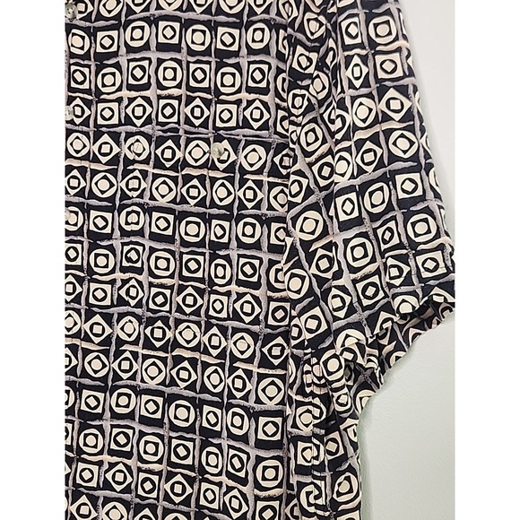 Vintage Via Veneto Men L Black Geometric Print 100% Rayon Short Sleeve Button Up - Picture 3 of 7